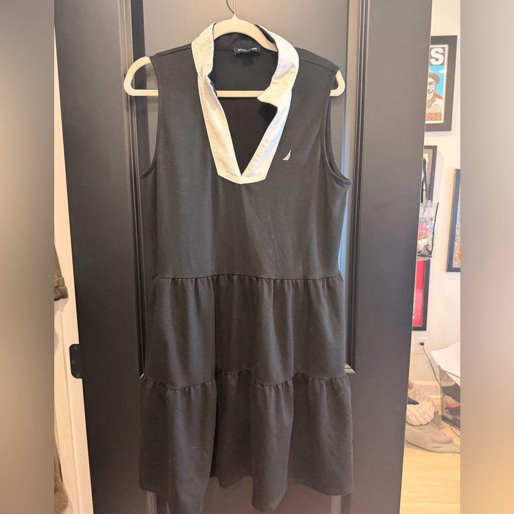 Nautica Black and White Garment